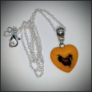 Pendentif coeur verre fusion No 59