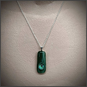 Pendentif en verre No 137