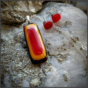Fused glass pendant and earrings No 140
