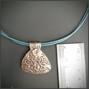 Collier en bronze art déco No 2