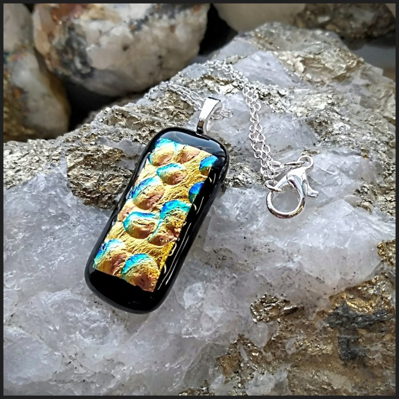 Fused glass pendant No 115