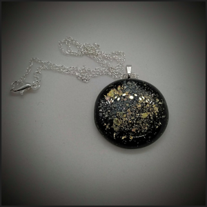 Pendentif en verre No 123