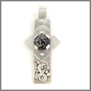 Pendentif croix en argent sterling