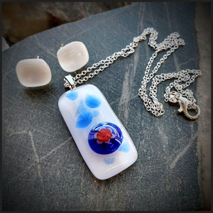 Fused glass pendant and earrings No 128