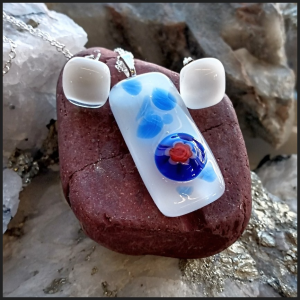 Fused glass pendant and earrings No 128