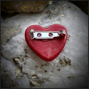 Broche en vitre coeur No 1