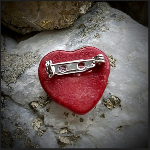 Broche en vitre coeur No 2