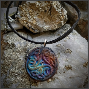 Collier raku triskelion