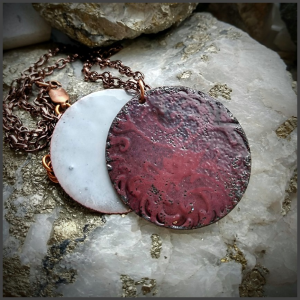 Enamelled copper necklace No 1