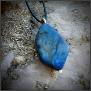 Collier Lapis lazuli brut